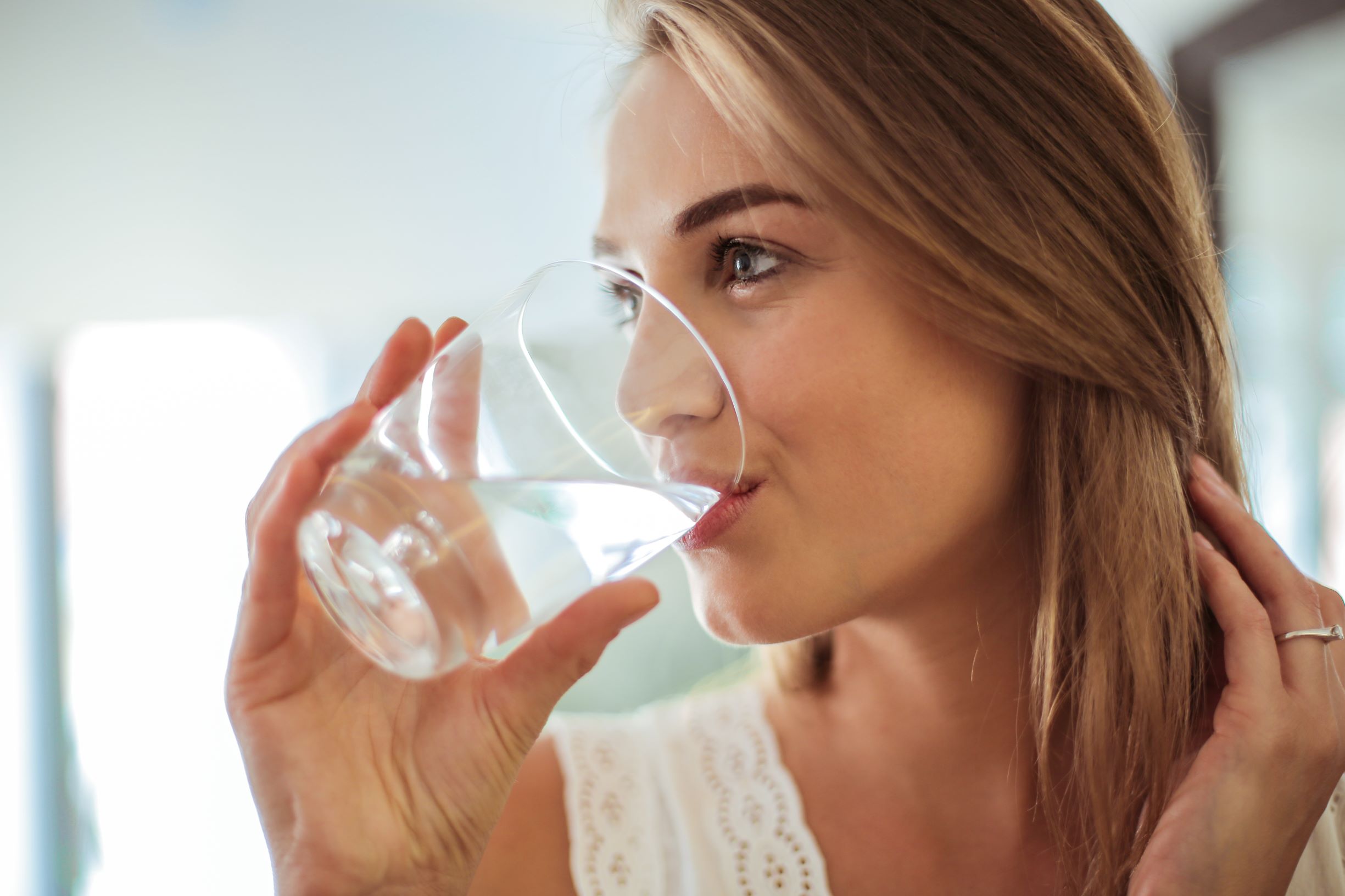 Experience the Surprising Benefits of Proper Hydration - Ask The Scientists